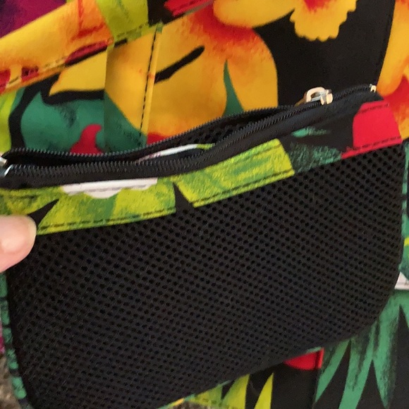 Hawaiian Print Tote Bag - Picture 9 of 15